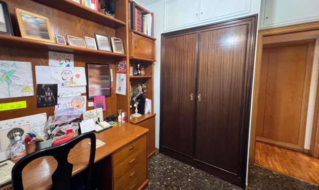 Reventa - Apartamento / piso - Barcelona - Eixample / Antiga Esquerra Eixample