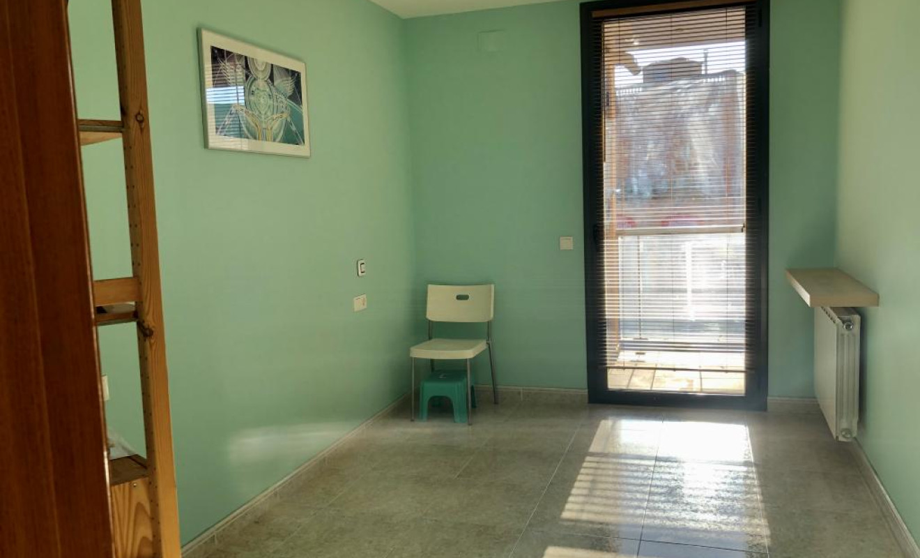 Reventa - Apartamento / piso - Cervera - Centre Poble