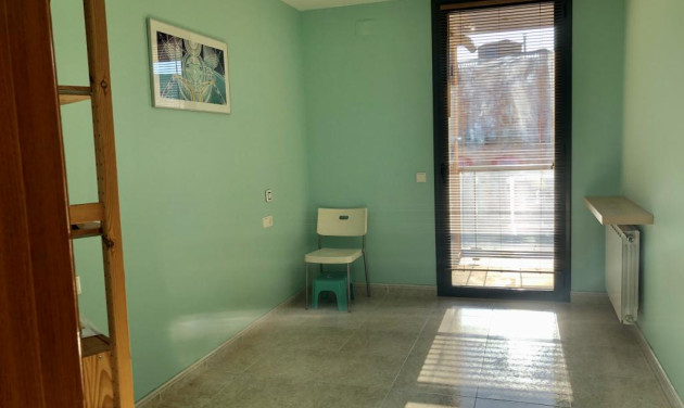 Reventa - Apartamento / piso - Cervera - Centre Poble