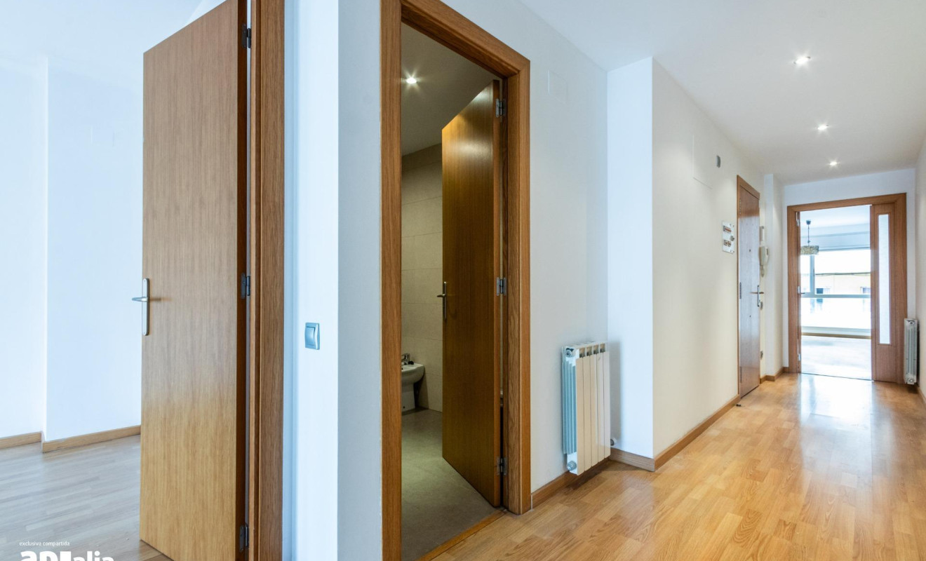 Reventa - Apartamento / piso - Sabadell - Eixample