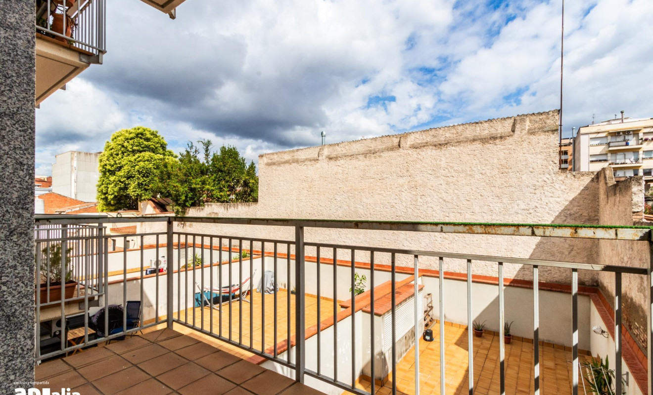 Reventa - Apartamento / piso - Sabadell - Eixample