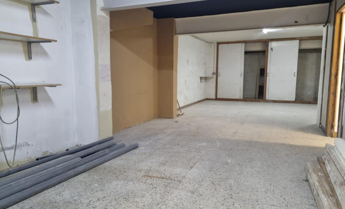 Reventa - Local comercial - Barcelona - Gràcia / Vila de Gràcia