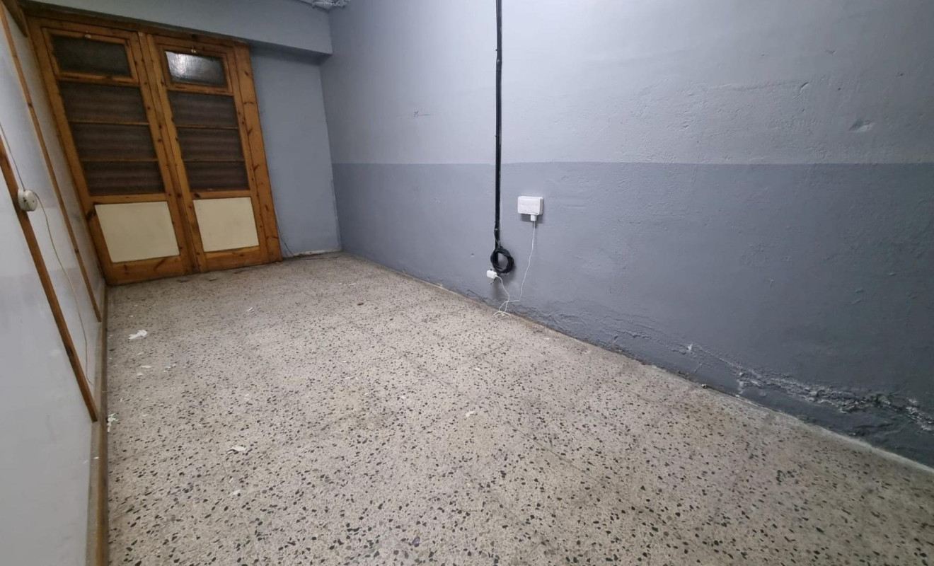 Resale - Local comercial - Barcelona - Gràcia / Vila de Gràcia