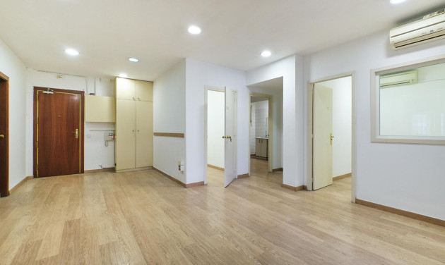 Resale - Oficina - Barcelona - Gràcia / Vila de Gràcia