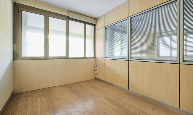 Resale - Oficina - Barcelona - Gràcia / Vila de Gràcia