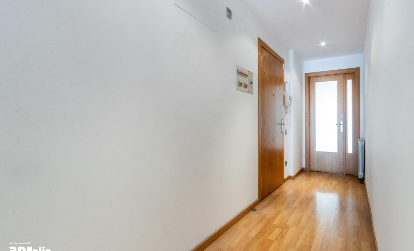 Reventa - Apartamento / piso - Sabadell - Eixample