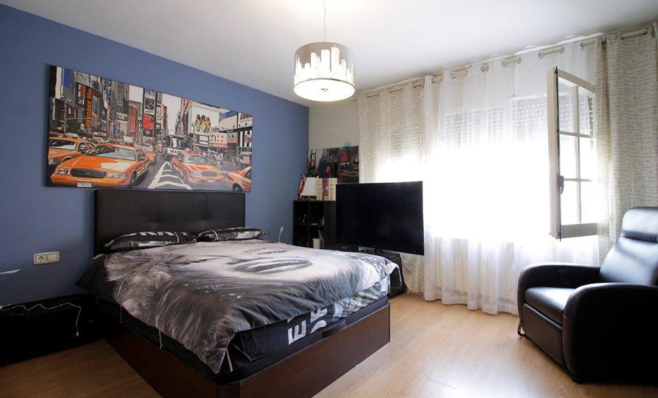 Reventa - Triplex - Castelldefels - Centro