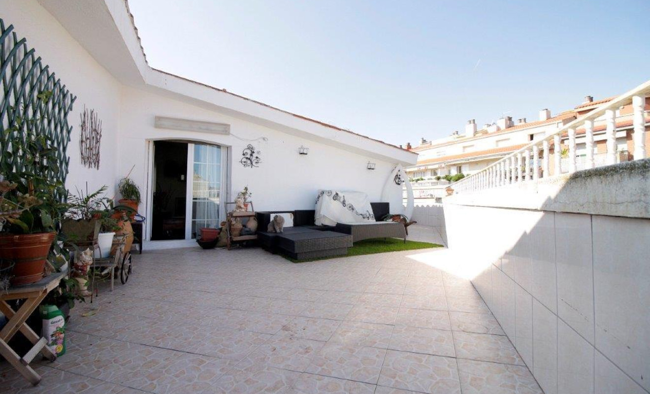 Reventa - Triplex - Castelldefels - Centro