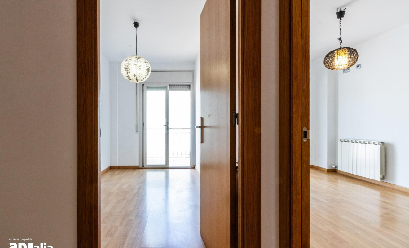 Reventa - Apartamento / piso - Sabadell - Eixample