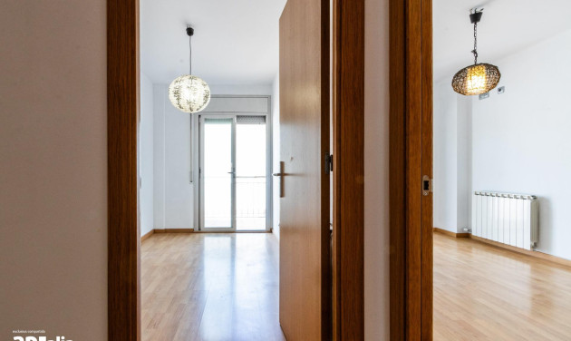 Reventa - Apartamento / piso - Sabadell - Eixample