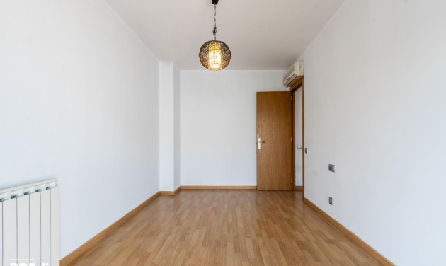 Reventa - Apartamento / piso - Sabadell - Eixample