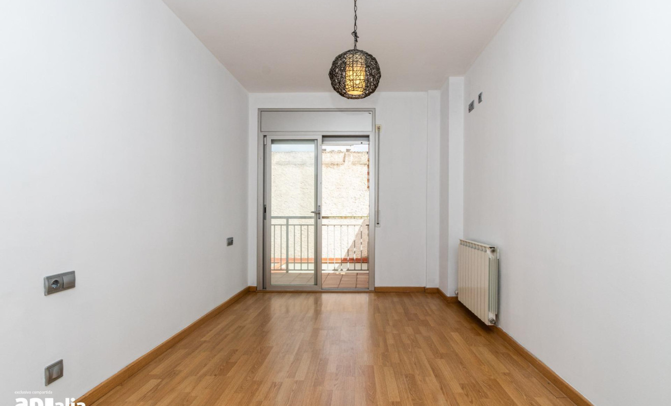 Reventa - Apartamento / piso - Sabadell - Eixample