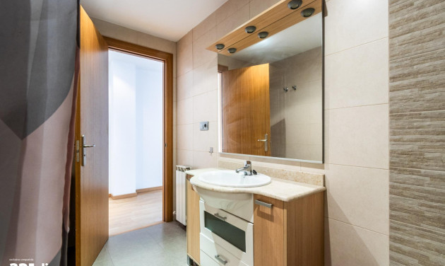 Reventa - Apartamento / piso - Sabadell - Eixample