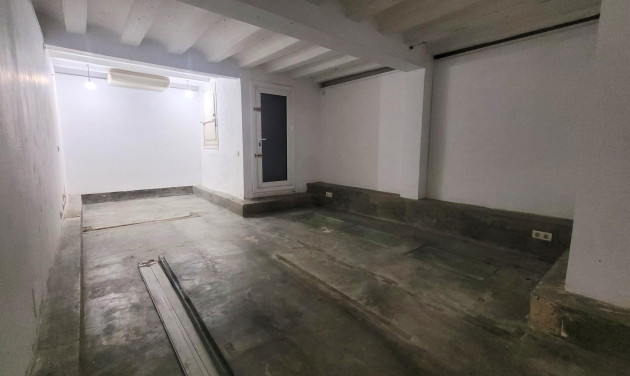 Resale - Duplex - Barcelona - Ciutat Vella / El Raval