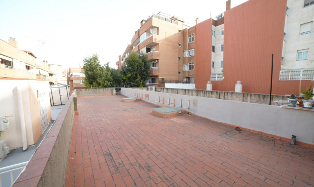 Resale - Local comercial - Cornellà de Llobregat - Riera