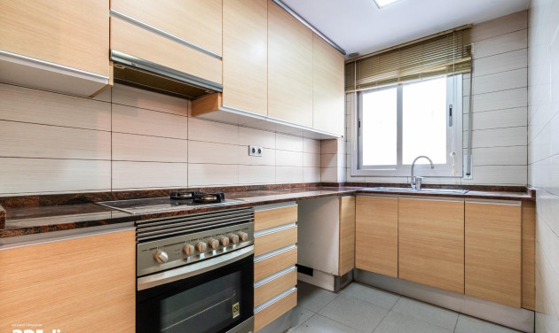 Reventa - Apartamento / piso - Sabadell - Eixample