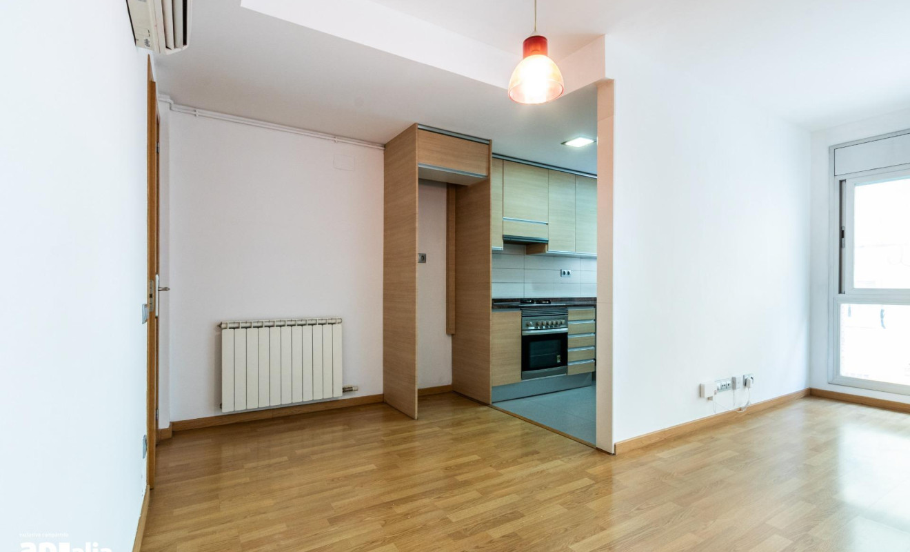 Reventa - Apartamento / piso - Sabadell - Eixample