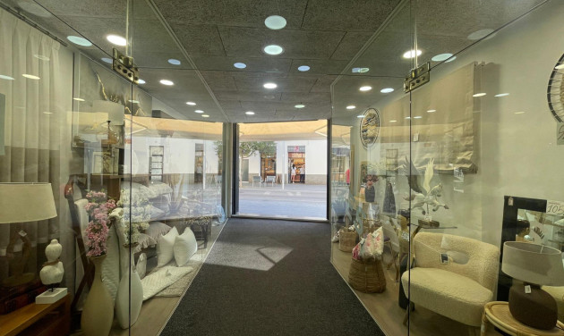 Resale - Propiedad vertical - Santa Coloma de Gramenet - Centre