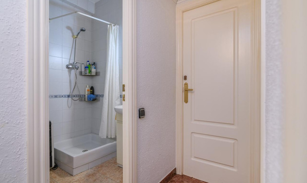 Resale - Apartment / flat - Barcelona - Ciutat Vella / Santa Caterina