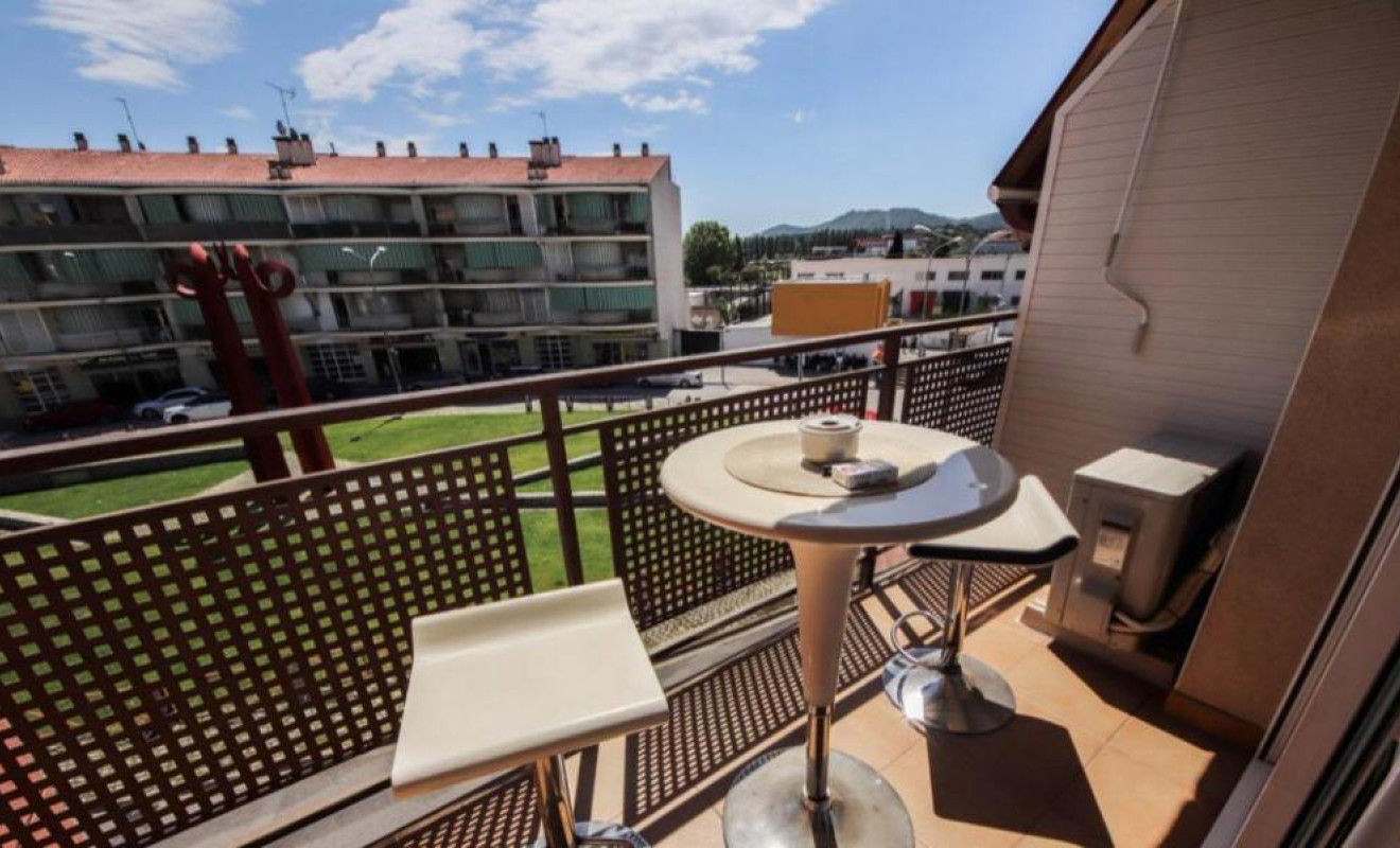 Reventa - Apartamento / piso - Tordera