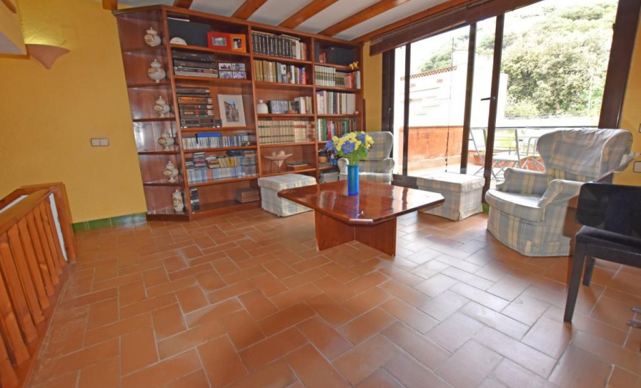 Reventa - Unifamiliar adosada - Arenys de Munt