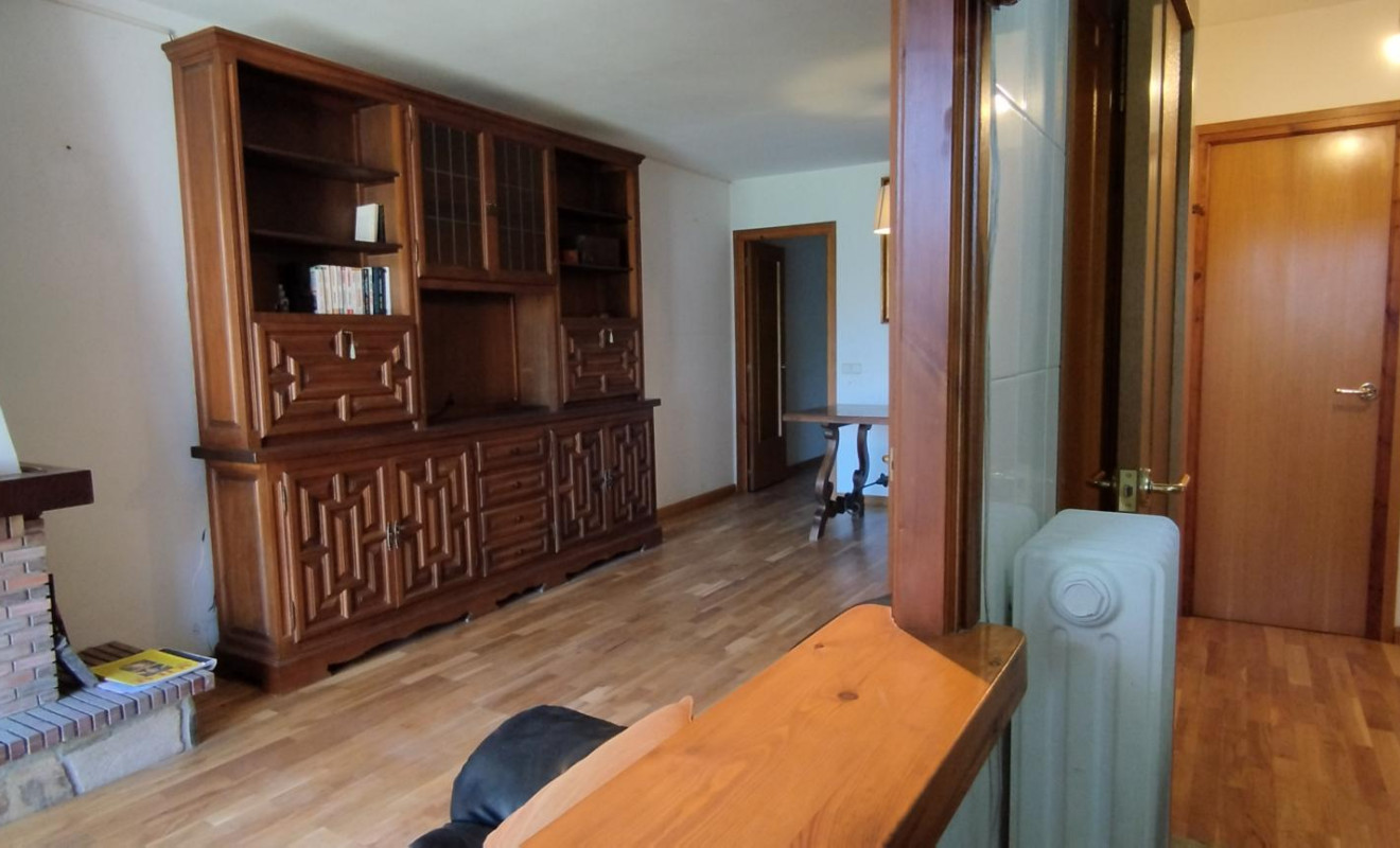 Resale - Apartment / flat - Santa Maria de Corcó
