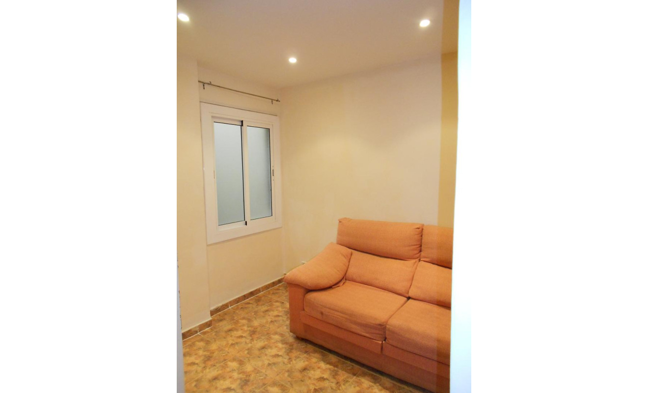 Resale - Apartment / flat - Hospitalet de Llobregat, l - Florida