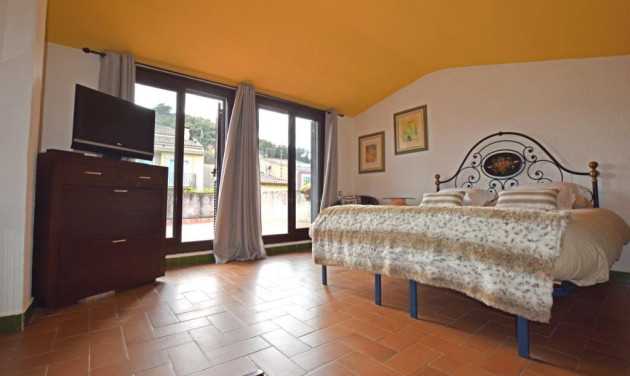 Reventa - Unifamiliar adosada - Arenys de Munt