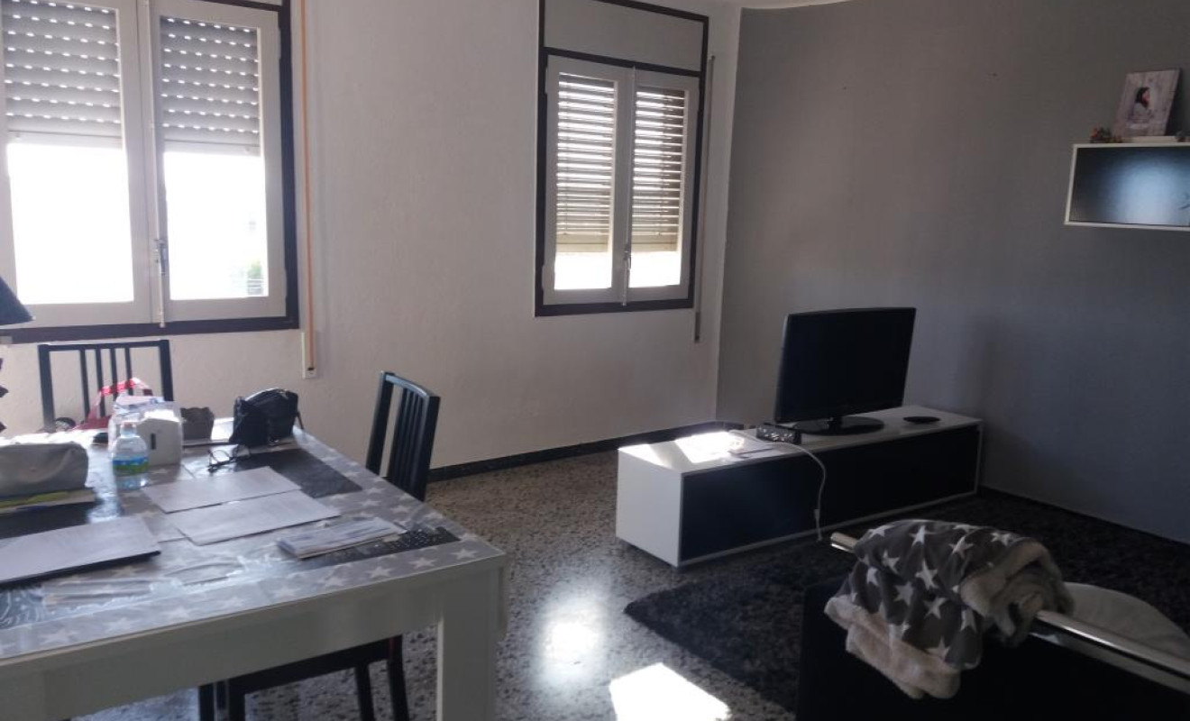 Resale - Apartment / flat - Vilallonga del Camp