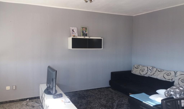 Resale - Apartment / flat - Vilallonga del Camp