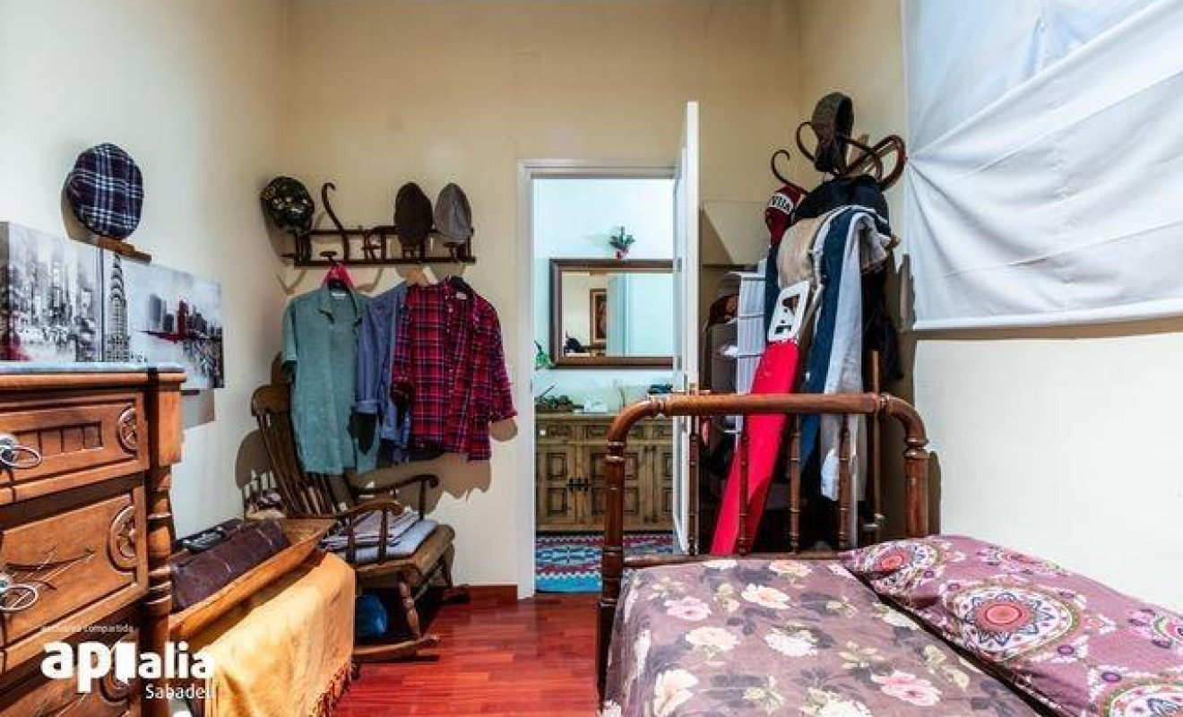 Resale - Apartment / flat - Sabadell - Centro