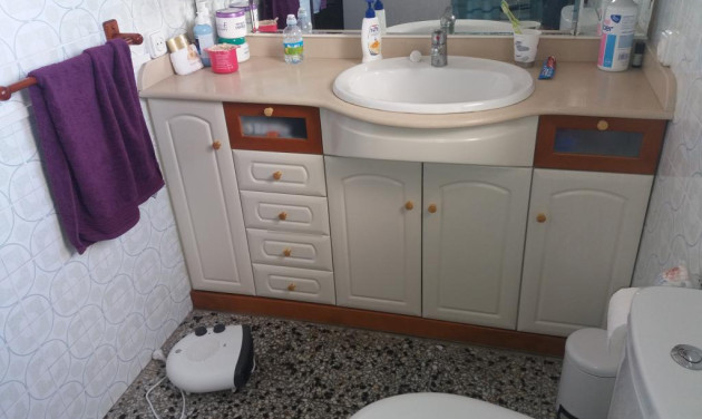 Resale - Apartment / flat - Vilallonga del Camp