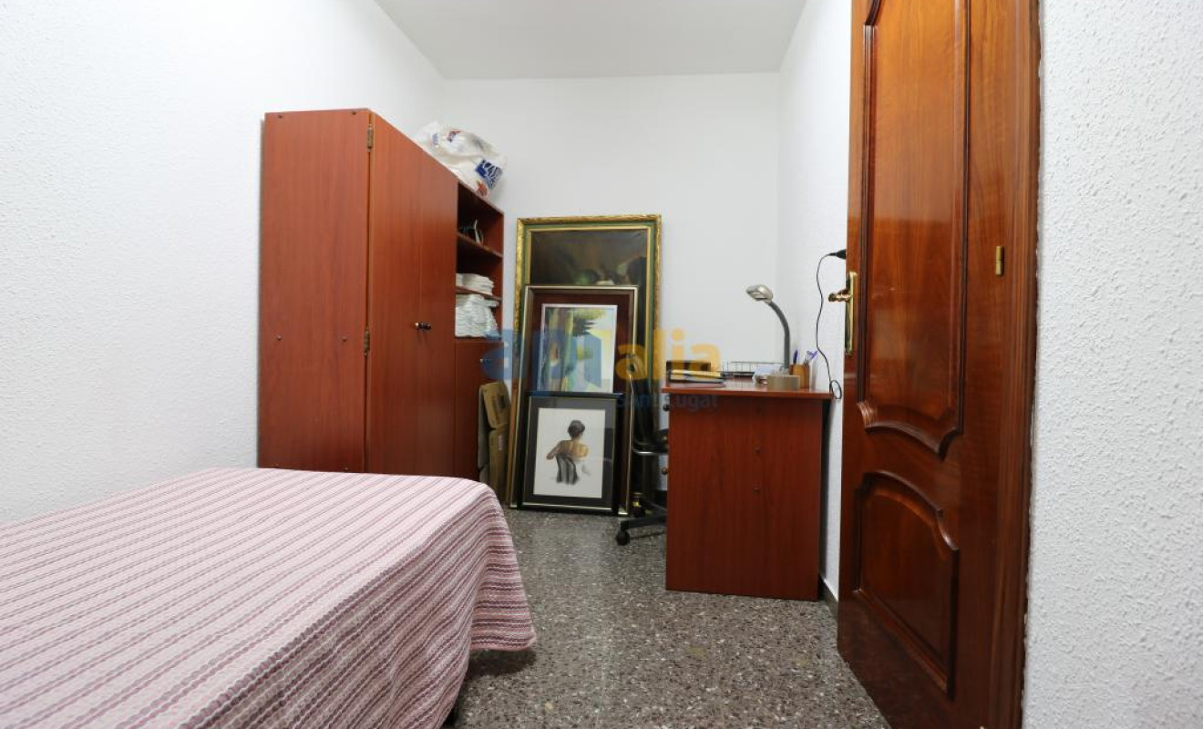 Reventa - Apartamento / piso - Cerdanyola del Vallès - Avda. Catalunya