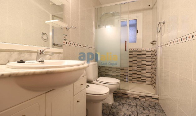 Reventa - Apartamento / piso - Cerdanyola del Vallès - Avda. Catalunya