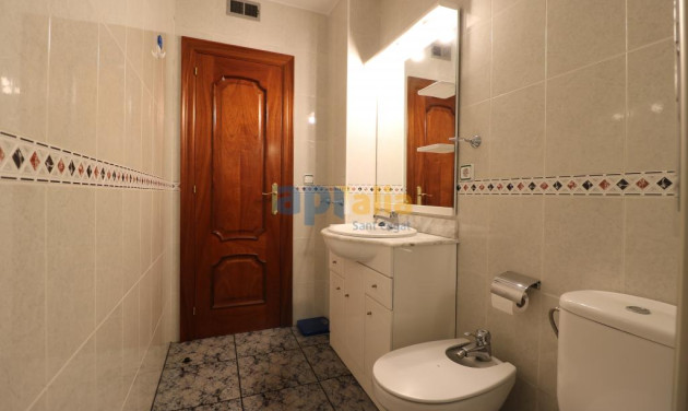 Reventa - Apartamento / piso - Cerdanyola del Vallès - Avda. Catalunya