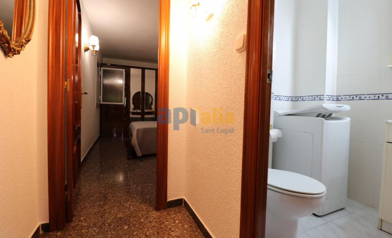 Reventa - Apartamento / piso - Cerdanyola del Vallès - Avda. Catalunya