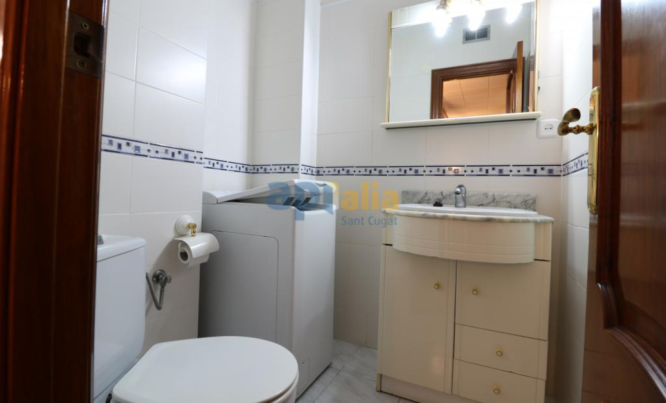 Reventa - Apartamento / piso - Cerdanyola del Vallès - Avda. Catalunya