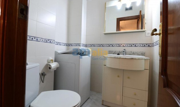 Reventa - Apartamento / piso - Cerdanyola del Vallès - Avda. Catalunya