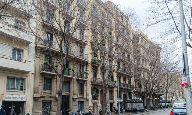 Resale - Apartment / flat - Barcelona - Sants - Montjuïc / El Poble Sec