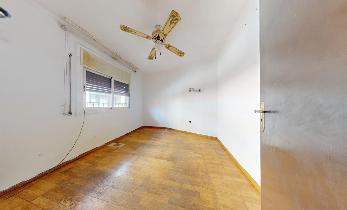 Resale - Apartment / flat - Castelldefels - Centro