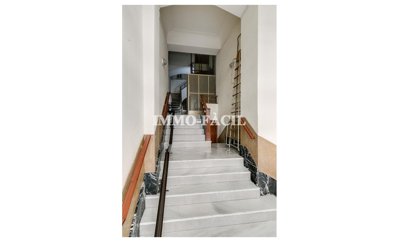 Reventa - Apartamento / piso - Barcelona - Eixample / Sagrada Família