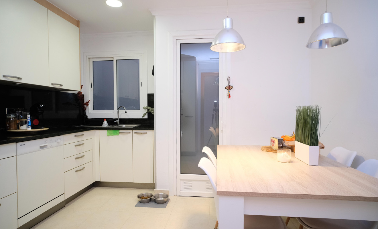 Herverkoop - Appartement / flat - Barcelona - Eixample / Dreta Eixample