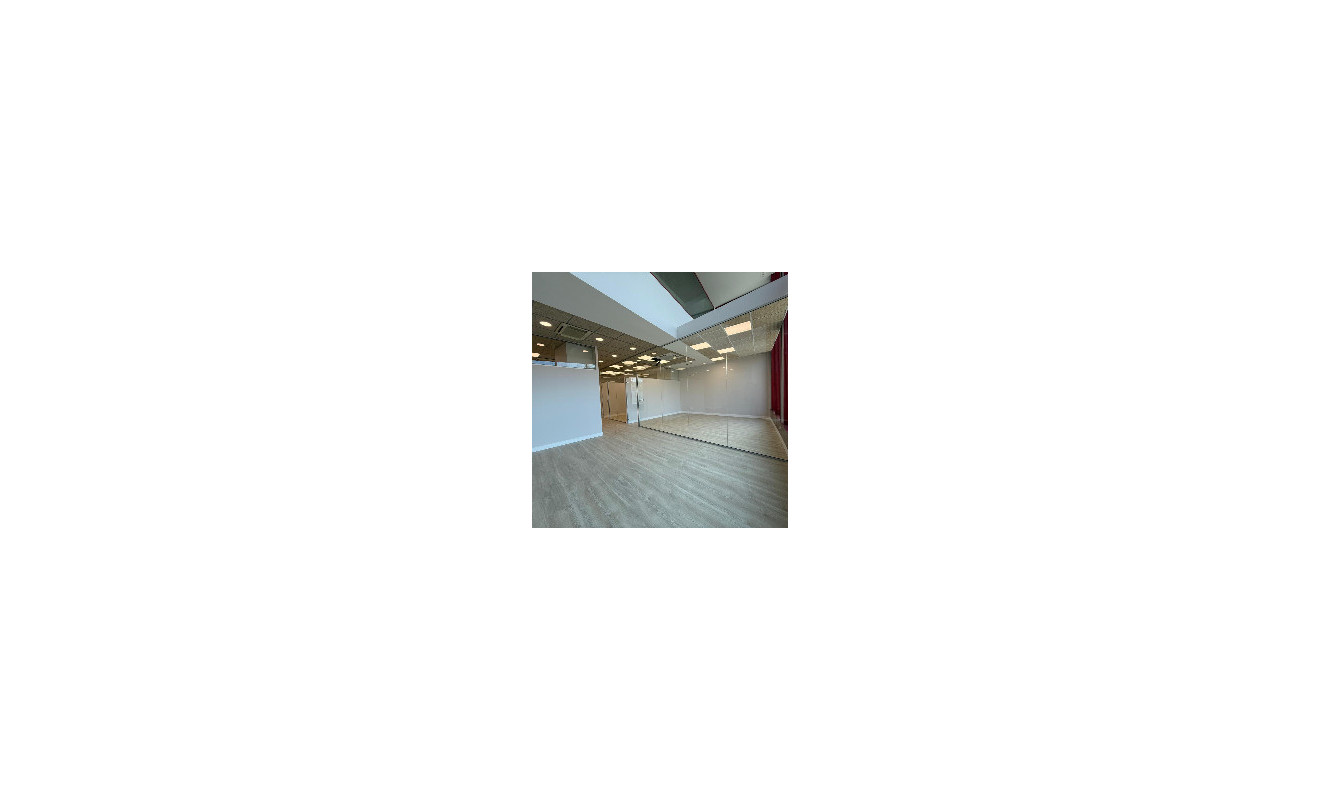 Reventa - Local comercial - Lleida - Zona Alta - Universitat