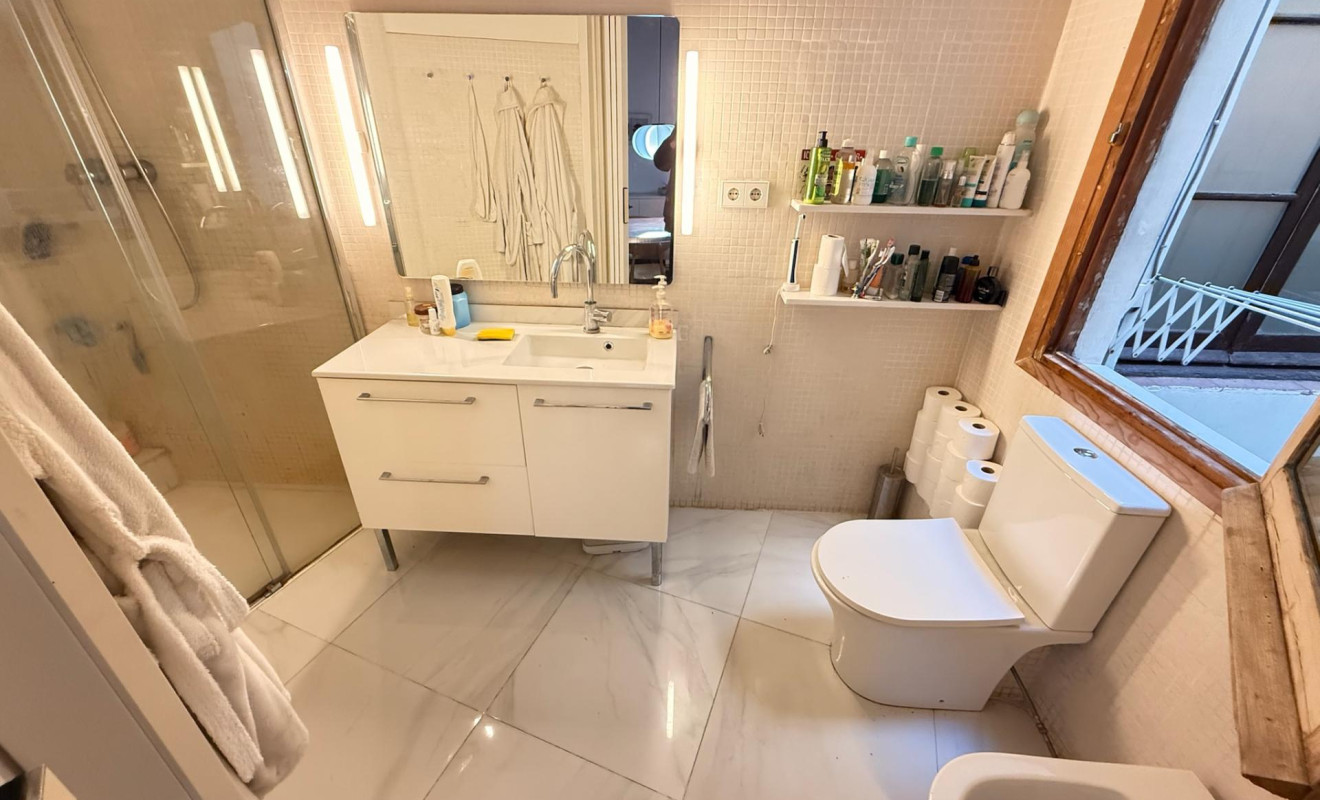 Reventa - Apartamento / piso - Barcelona - Ciutat Vella / Barri Gòtic