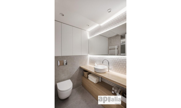 Herverkoop - Appartement / flat - Castellar del Vallès