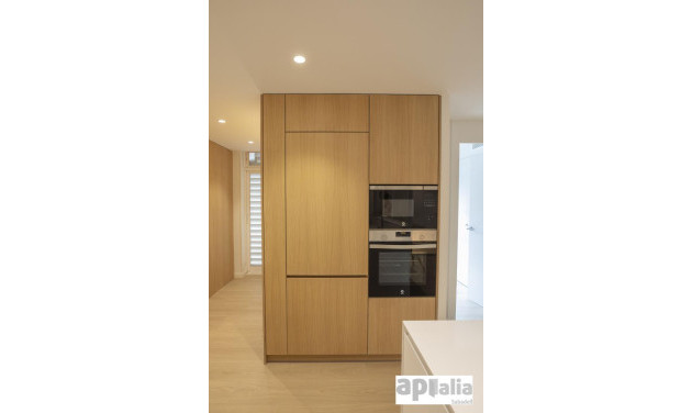Herverkoop - Appartement / flat - Castellar del Vallès