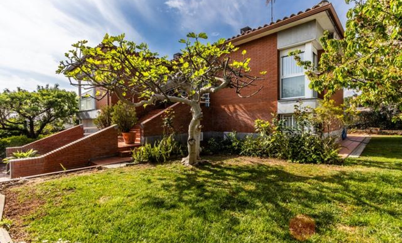 Reventa - Chalet - Sabadell - Castellarnau