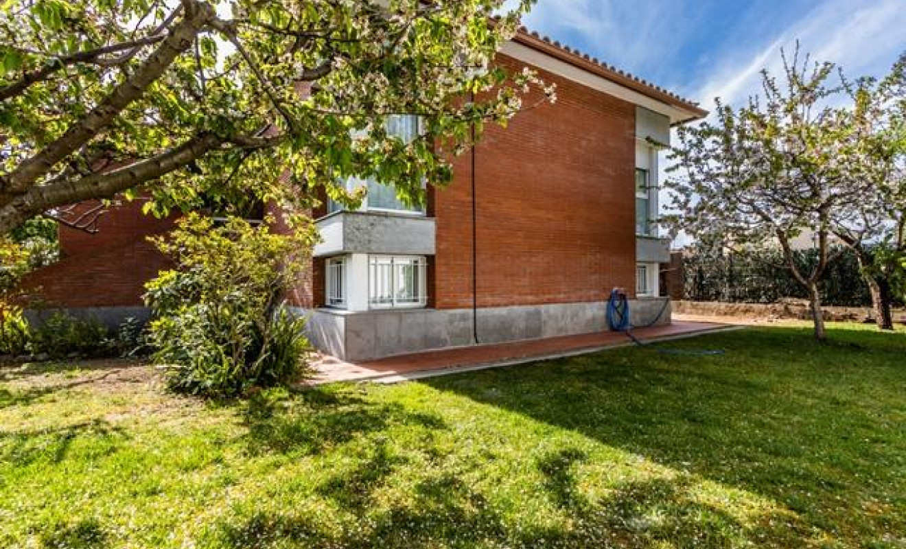 Reventa - Chalet - Sabadell - Castellarnau