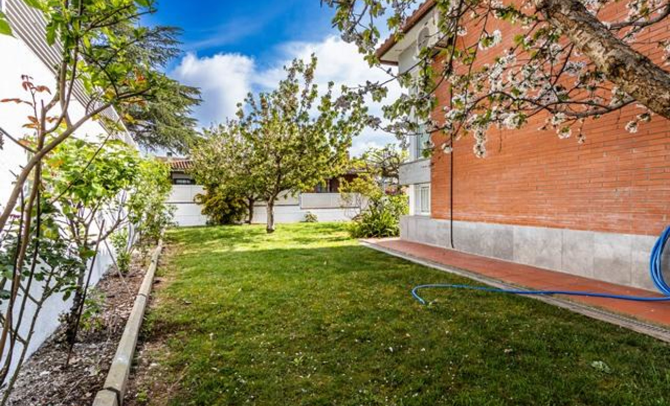 Reventa - Chalet - Sabadell - Castellarnau