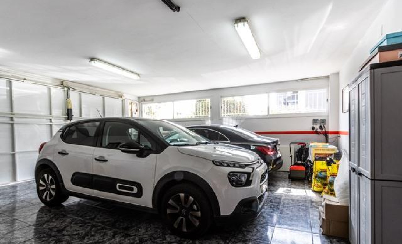 Reventa - Chalet - Sabadell - Castellarnau